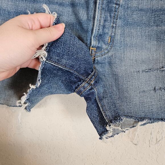 BDG Urban Outfitters Boyfriend Low Rise Shorts Denim Distressed Women's 27 - Picture 4 of 10